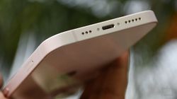 Portless Apple iPhone Might Soon Be Reality And Here Is The Proof
