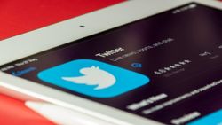 Twitter Blocking Orders: Karnataka HC Issues Notice To Union Against Blocking Accounts Twitter Blocking Orders: Karnataka HC Issues Notice To Union Against Blocking Accounts