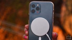 Amazon Great Indian Festival Sale 2022: Is the iPhone 12 Worth Buying for Under Rs. 40,000? Amazon Great Indian Festival Sale 2022: Is the iPhone 12 Worth Buying for Under Rs. 40,000?