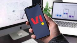 Vi Max Postpaid Plans Launched With Amazon Prime Video, Disney+ Hotstar Benefits; Prices and Validity