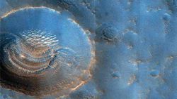 NASA Mars Orbiter Captures 