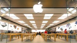 Report: Apple Watch Ultra Refresh and Larger 30-inch Plus iMac in the Works