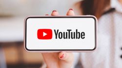 YouTube Tests AI-Generated Video Summaries: A Quick Overview