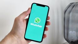 WhatsApp's Web Version Set to Gain Chat Search by Date Feature