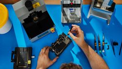 Apple Now Lets Users Repair iPhones with Used Genuine Parts