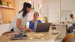 HP's New OmniBook Ultra Flip Packs 2.8K OLED Display, Lunar Lake Processor, and AI Features for Creators