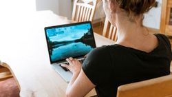 Navigating the Shift: Seamless Transition from Home Office to Hybrid Work Model for Tech Professionals