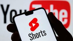 You Will Soon Be Able to Search for Things with Google Lens in YouTube Shorts