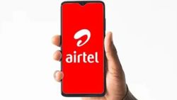 5 Best Airtel Prepaid Plans Under ₹500 That Come With Netflix, JioHotstar, ZEE5, and More