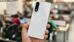 Independence Day Sale: Top 5 Smartphones Under ₹35,000 You Can Buy Right Now