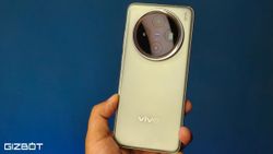 Vivo X300 Full Specifications Revealed Ahead of Launch: MediaTek Dimensity 9500 SoC, New 200MP Camera Tipped