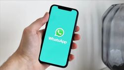 WhatsApp Web Is Finally Fixing Its Most Boring Problem! Fresh Themes Could Be Coming Soon