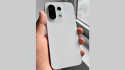 OPPO Reno 16 Pro, Reno 16 Pro Mini Design Leaked Ahead of Launch: Flat Sides, New Camera Layout, Plus Key