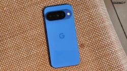 Google Pixel 10 Gets Major Discount on Amazon Ahead of Pixel 11 Series Launch Tonight