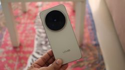 OriginOS 7 Turned the Vivo X300 Pro From a Great Camera Phone Into a Flagship I Would Recommend
