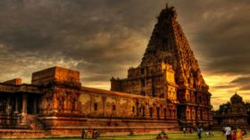 వేయి సంవత్సరాల ఆ గుడిలో అబ్బురపరిచే మిస్టరీలు,నమ్మలేని వింతలు