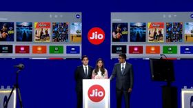 జియో కళ్లు చెదిరే ఆఫర్,యూజర్లకు 4K LED TV, Set-Top-Box ఫ్రీ జియో కళ్లు చెదిరే ఆఫర్,యూజర్లకు 4K LED TV, Set-Top-Box ఫ్రీ