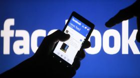 Facebook మెసెంజర్ లో ఈ లింక్ వచ్చిందా ..! క్లిక్ చేస్తే హ్యాక్ అయిపోతారు Facebook మెసెంజర్ లో ఈ లింక్ వచ్చిందా ..! క్లిక్ చేస్తే హ్యాక్ అయిపోతారు