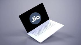 తక్కువ ధరకే 'Jio Book ' లాప్ టాప్ ? అద్భుతమైన ఫీచర్లు కూడా ..! తక్కువ ధరకే 'Jio Book ' లాప్ టాప్ ? అద్భుతమైన ఫీచర్లు కూడా ..!