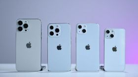 కొన్ని చోట్ల iPhone 13 రెట్టింపు ధరకు అమ్ముడవుతున్నది ! ఎందుకో తెలుసా? కొన్ని చోట్ల iPhone 13 రెట్టింపు ధరకు అమ్ముడవుతున్నది ! ఎందుకో తెలుసా?