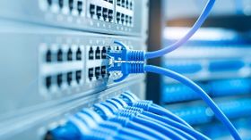 BSNL vs టాటా స్కై : 200 Mbps స్పీడ్ బ్రాడ్బ్యాండ్ ప్లాన్లలో బెస్ట్ ఇదే BSNL vs టాటా స్కై : 200 Mbps స్పీడ్ బ్రాడ్బ్యాండ్ ప్లాన్లలో బెస్ట్ ఇదే