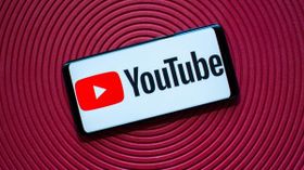 YouTube ప్రపంచంలోనే అత్యధికంగా ఇండియాలో1.1M వీడియోలను తొలగించింది!! YouTube ప్రపంచంలోనే అత్యధికంగా ఇండియాలో1.1M వీడియోలను తొలగించింది!!