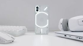 Nothing Phone 1 vs Google Pixel 6a: ఏది బెస్టో తెలుసుకోండిలా! Nothing Phone 1 vs Google Pixel 6a: ఏది బెస్టో తెలుసుకోండిలా!