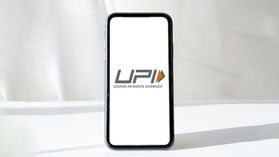 NRI UPI పైసా ఖర్చు లేకుండా లక్ష రూపాయలకు వరకు నగదు బదిలీ చేసుకోవచ్చు.. వారికి చాలా ఉపయోగం..!