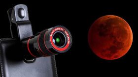 স্মার্টফোন দিয়ে শতাব্দীর দীর্ঘতম চন্দ্রগ্রহণের ছবি তুলবেন কীভাবে?