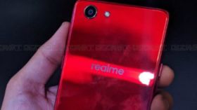 মঙ্গলবার নতুন রঙে বাজারে অবতীর্ণ হল Realme 1