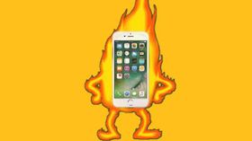 কেন চলন্ত গাড়িতে আগুন লাগল iPhone-এ?