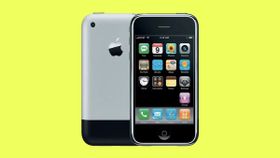 Appleનો 16 વર્ષ જૂનો પુરાણો iPhone વેચાઈ રહ્યો છે કરોડો રૂપિયામાં, જાણો કારણ