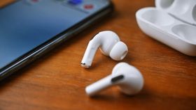 Earbuds નથી થઈ રહ્યા ફોન સાથે કનેક્ટ? તો આ સિમ્પલ ટ્રિકથી સોલ્વ કરો પ્રોબ્લેમ