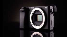 Sony A64000 DSLR भारत में हुआ लॉन्च, मिररलेस कैमरा से लैस
