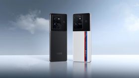 iQOO 10 Series : 200W फास्ट चार्जिंग सपोर्ट के साथ , iQOO 10 Pro और iQOO 10 हुए लॉन्च