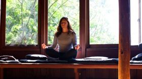 Best Gadgets for Anxiety: Anxiety से है परेशान ये गैजेट्स बनकर आएं है आपके लिए समाधान