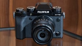 Fujifilm X-T5 Mirrorless Camera भारत में हुआ लॉन्च, कीमत है कम फीचर्स में है बड़ा दम