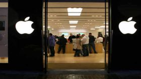 Apple MacBook के साथ फ्री मिल रहा AirPod इयरबड्स, जल्दी करें, यहां जानें ऑफर