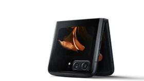 Moto Razr 40 Ultra या Razr+ मार्केट में लेटेस्ट फोल्डेबल फोन में से एक Moto Razr 40 Ultra या Razr+ मार्केट में लेटेस्ट फोल्डेबल फोन में से एक