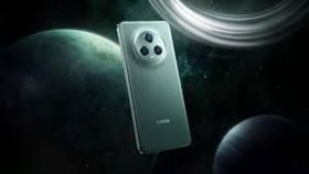 Honor Magic 6 के फीचर्स लीक, सैटेलाइट कॉम्युनिकेशन और AI चैटबॉक्स से होगा लैस, जानें सभी डिटेल Honor Magic 6 के फीचर्स लीक, सैटेलाइट कॉम्युनिकेशन और AI चैटबॉक्स से होगा लैस, जानें सभी डिटेल