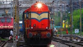 IRCTC के अलावा Make My Trip सहित इन Apps से बुक कर सकते हैं ट्रेन टिकट, यहां जानें