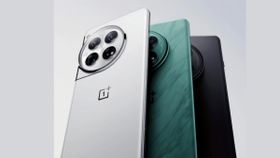 OnePlus 12 के डिजाइन से उठा पर्दा, लॉन्च से पहले सामने आई इमेज, तीन कलर वेरिएंट में होगा लॉन्च OnePlus 12 के डिजाइन से उठा पर्दा, लॉन्च से पहले सामने आई इमेज, तीन कलर वेरिएंट में होगा लॉन्च