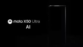 Motorola ने अपने पहले AI स्मार्टफोन की दिखाई झलक, इन शानदार फीचर्स के साथ होगा लॉन्च Motorola ने अपने पहले AI स्मार्टफोन की दिखाई झलक, इन शानदार फीचर्स के साथ होगा लॉन्च