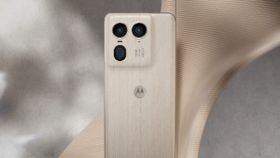 Motorola Edge 50 Ultra को पहली सेल में 10,000 रुपये तक छूट के साथ खरीदने का मौका, जानें ऑफर