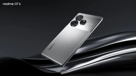 Realme GT 6 की पावरफुल प्रोसेसर के साथ आज होने जा रही एंट्री, जानें कीमत व फीचर्स
