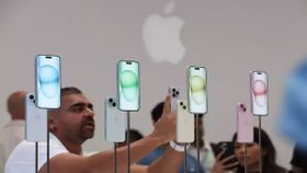 Apple iphone 16 vs iphone 15: कितना अलग होगा लेटेस्ट आईफोन, जानिए कीमत से लेकर फीचर्स तक की डिटेल