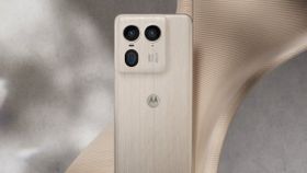 Motorola का अगला फ्लैगशिप: शानदार फीचर्स और नए अपग्रेड्स, यहां जानें पूरी डिटेल