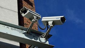 पावर कट होने पर भी CCTV करेगा आपके घर की निगरानी, बंद होने पर भी काम करेगा ये जुगाड़