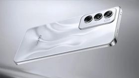 Oppo Reno 13 भारतीय वेरिएंट का लाइव इमेज लीक, कलर ऑप्शन का खुलासा,देखें लॉन्च डेट और फीचर्स