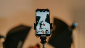 ₹30000 में DSLR को मात देने वाले 6 Smartphones; व्लॉगर्स और क्रिएटर्स के लिए बेस्ट ऑप्शन! ₹30000 में DSLR को मात देने वाले 6 Smartphones; व्लॉगर्स और क्रिएटर्स के लिए बेस्ट ऑप्शन!